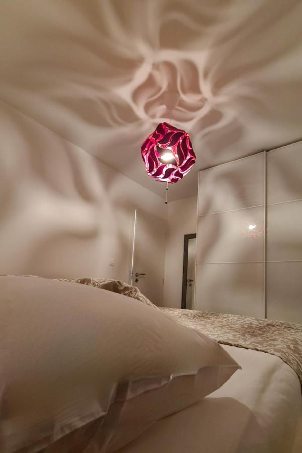 Apartman Kokola มาลีโลชินจ์ ภายนอก รูปภาพ